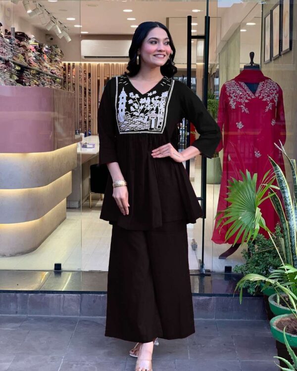 Graceful Women's Embroidered Cotton Kurta with Pants ? Size (XL) - Image 2